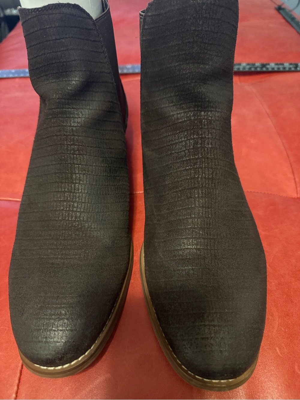 Steve Madden Chelsea boots - suede size 10.5